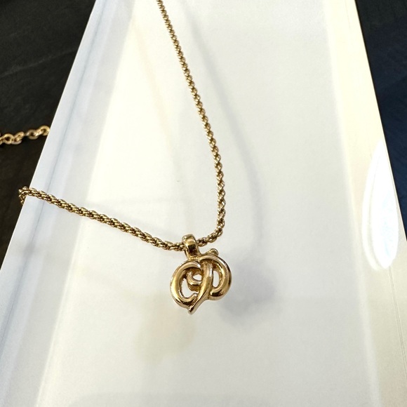 ❌SOLD❌ 💎 Christian Dior CD Logo Pendant Necklace - Picture 8 of 12